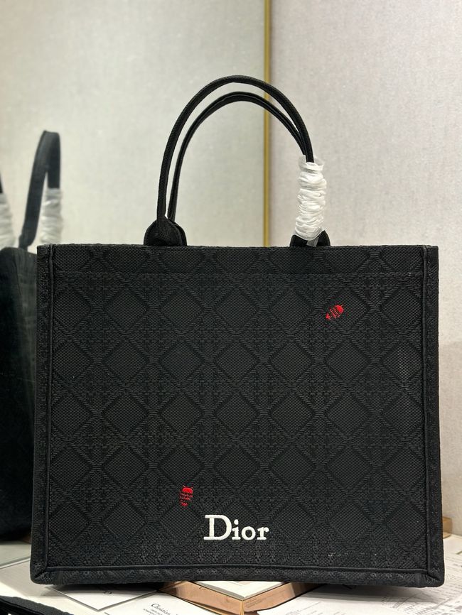 Large Dior Book Tote Book Cover Embroidery TSH295-1 Large Dior Book Tote Book Cover Embroidery TSH295-1