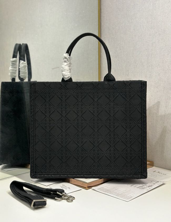 Large Dior Book Tote Book Cover Embroidery TSH295-1 Large Dior Book Tote Book Cover Embroidery TSH295-1
