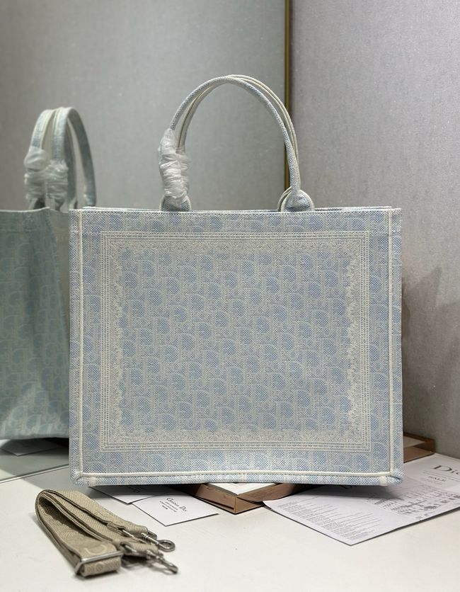 Large Dior Book Tote Book Cover Embroidery TSH295-3 Large Dior Book Tote Book Cover Embroidery TSH295-3