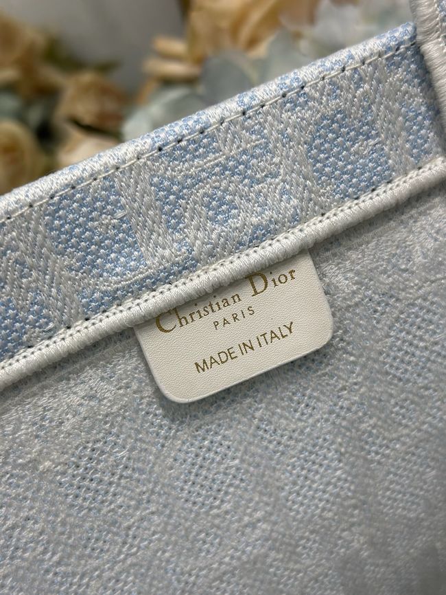 Large Dior Book Tote Book Cover Embroidery TSH295-3 Large Dior Book Tote Book Cover Embroidery TSH295-3