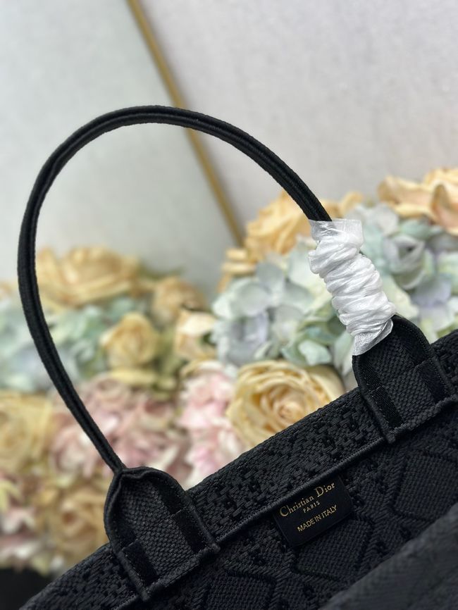 Medium Dior Book Tote with Strap M1354PEH-1