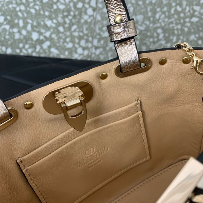 VALENTINO ROCKSTUD mini grained calfskin bag SHI16 Champagne gold VALENTINO ROCKSTUD mini grained calfskin bag SHI16 Champagne gold