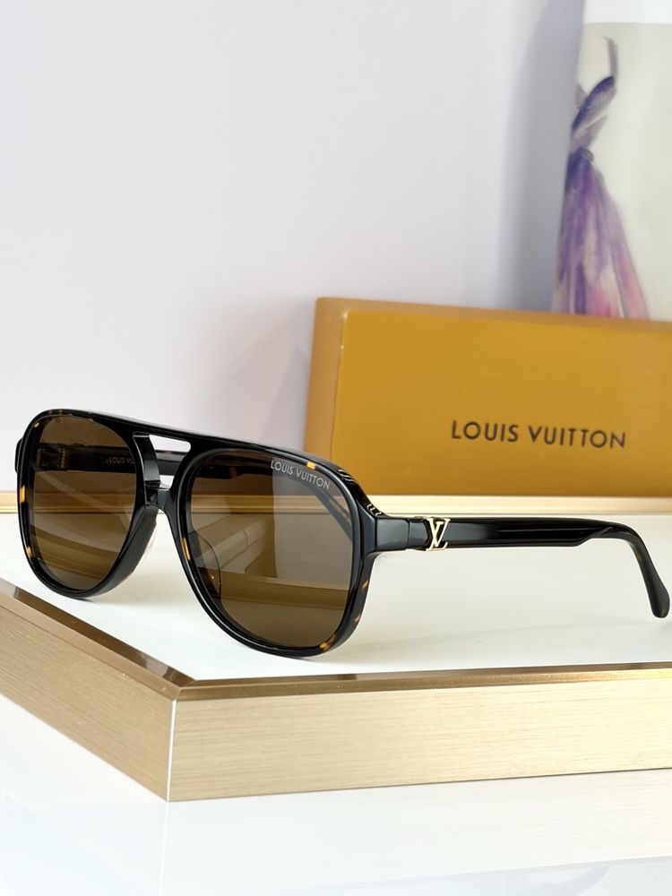 Louis Vuitton Sunglasses LVS00002-1