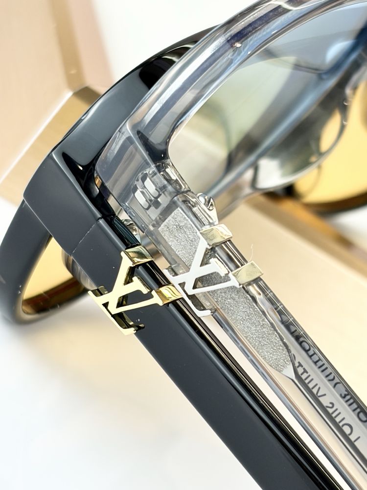 Louis Vuitton Sunglasses LVS00002-1 Louis Vuitton Sunglasses LVS00002-1