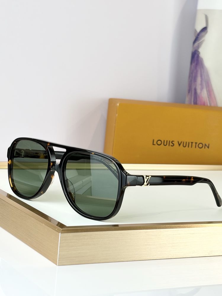 Louis Vuitton Sunglasses LVS00003-1