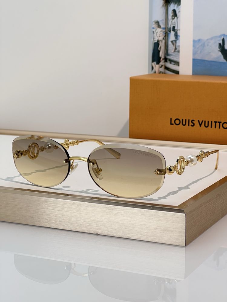 Louis Vuitton Sunglasses LVS00005-4