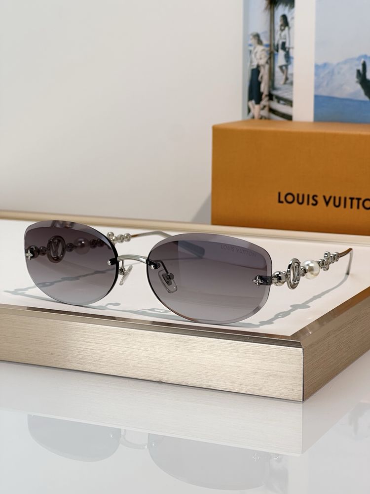 Louis Vuitton Sunglasses LVS00005-8