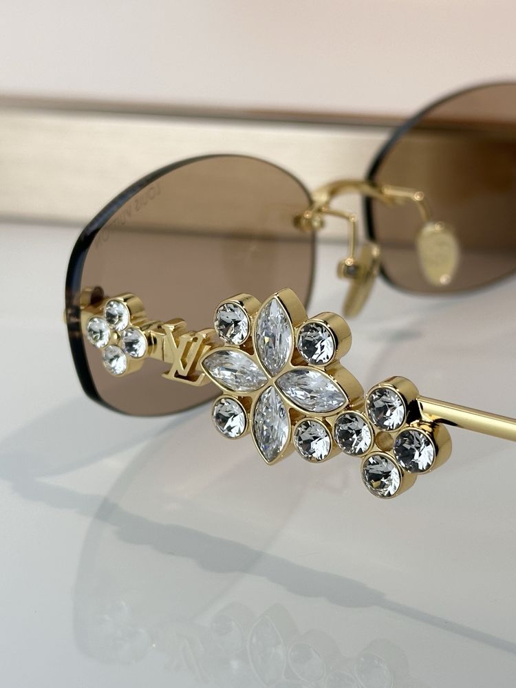 Louis Vuitton Sunglasses LVS00006-1 Louis Vuitton Sunglasses LVS00006-1