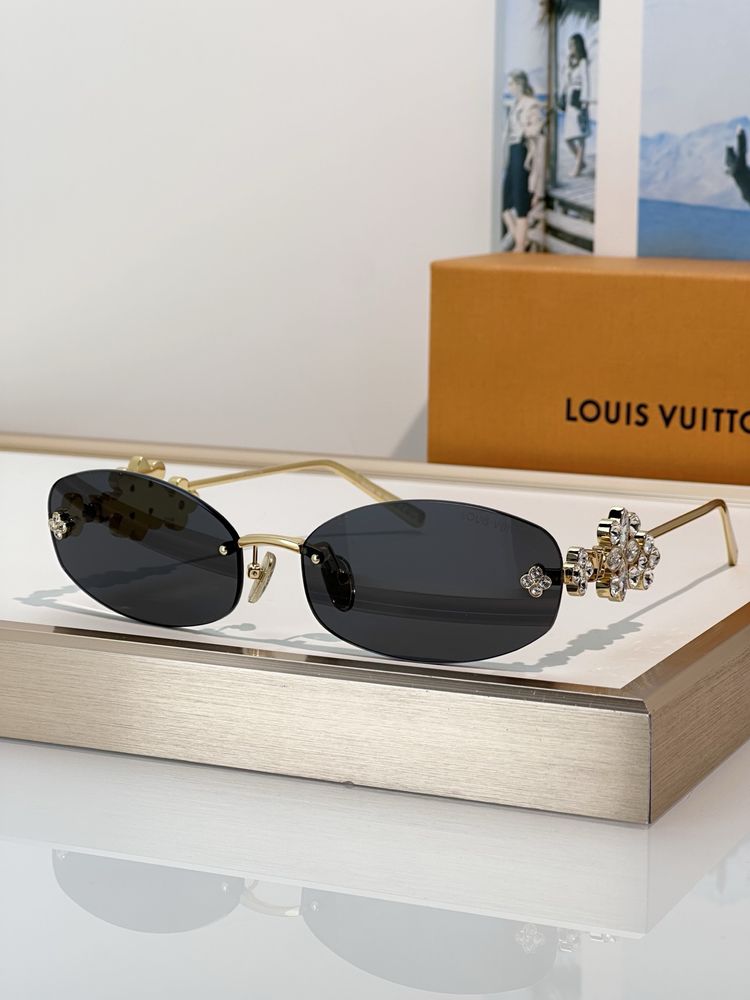 Louis Vuitton Sunglasses LVS00006-3