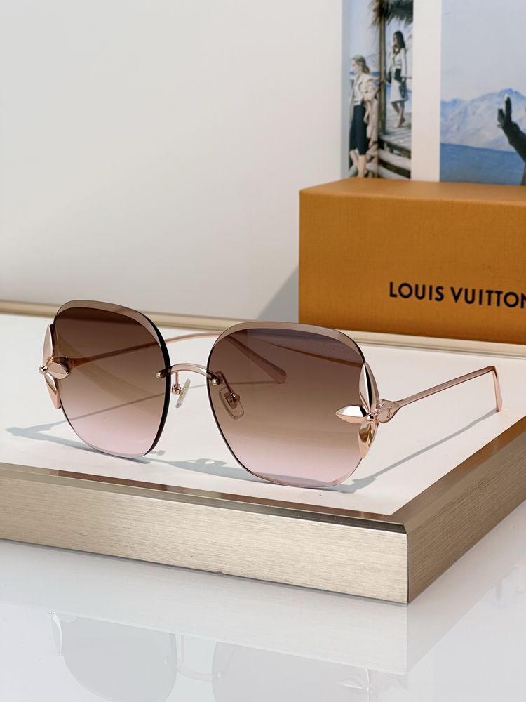 Louis Vuitton Sunglasses LVS00008-6