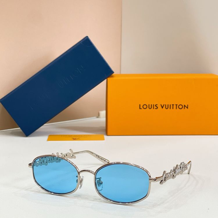Louis Vuitton Sunglasses LVS00010-3