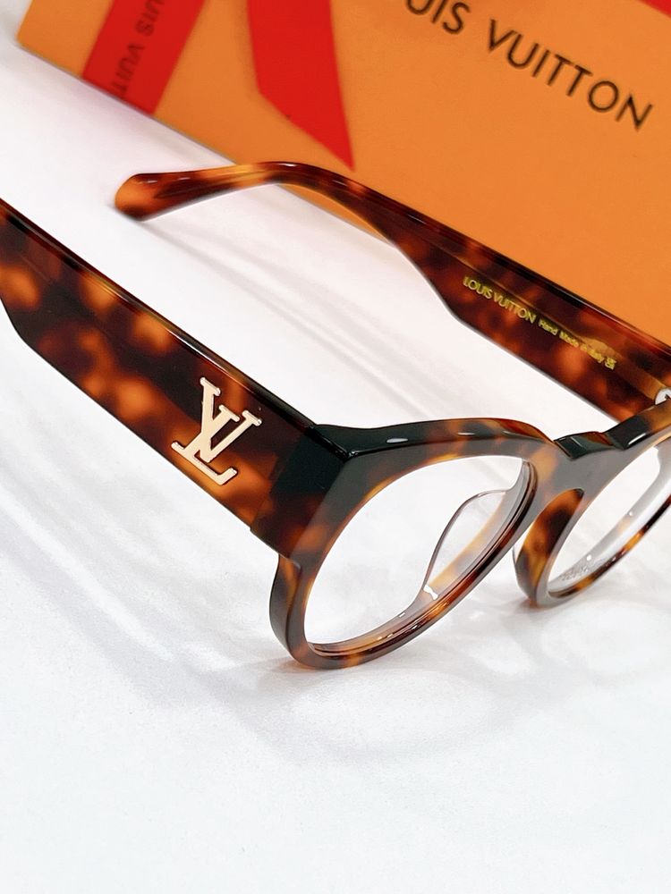 Louis Vuitton Sunglasses LVS00017-3 Louis Vuitton Sunglasses LVS00017-3