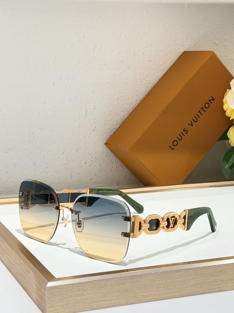 Louis Vuitton Sunglasses LVS00019-2