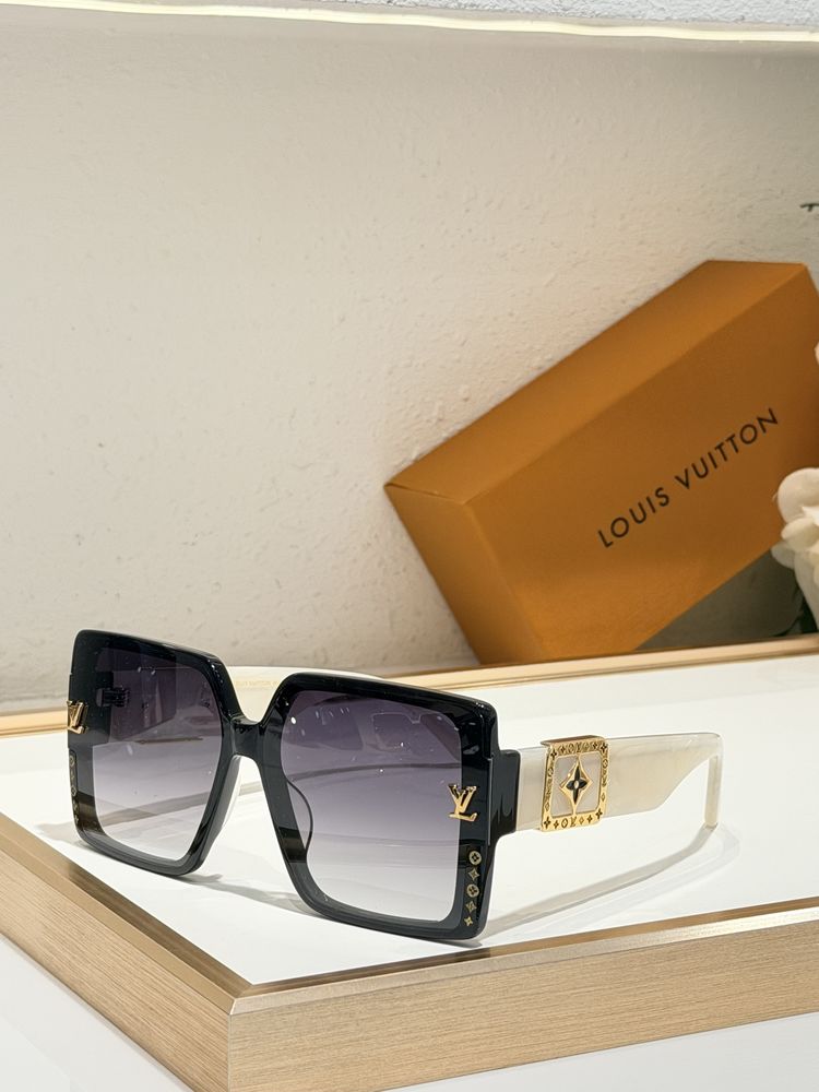 Louis Vuitton Sunglasses LVS00020-2