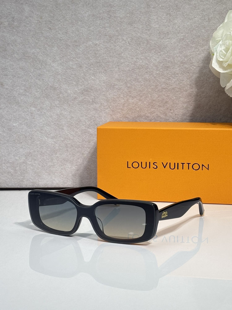 Louis Vuitton Sunglasses LVS00021-5