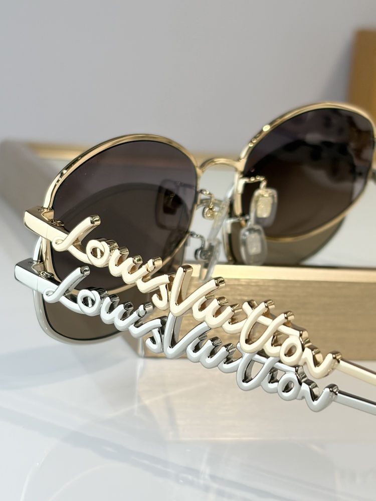Louis Vuitton Sunglasses LVS00022-1