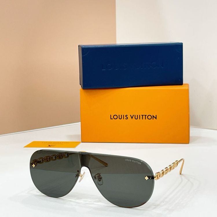 Louis Vuitton Sunglasses LVS00024-2