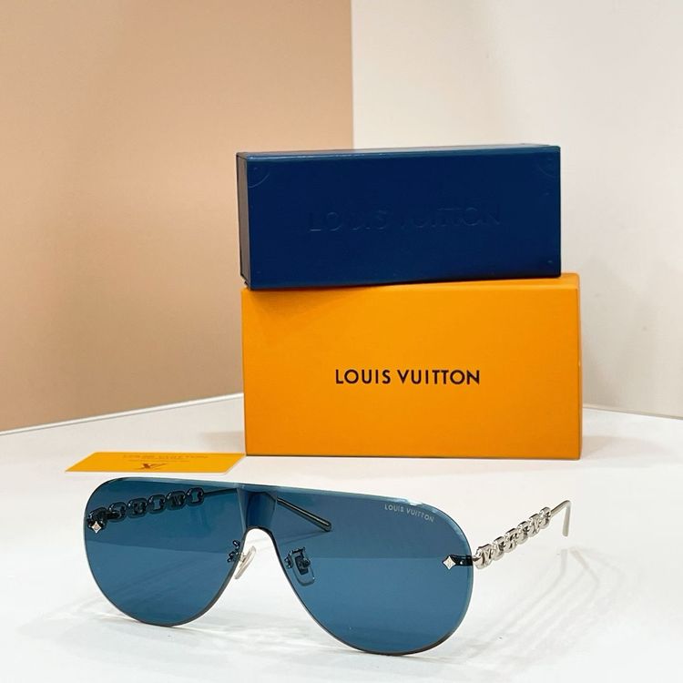 Louis Vuitton Sunglasses LVS00024-7