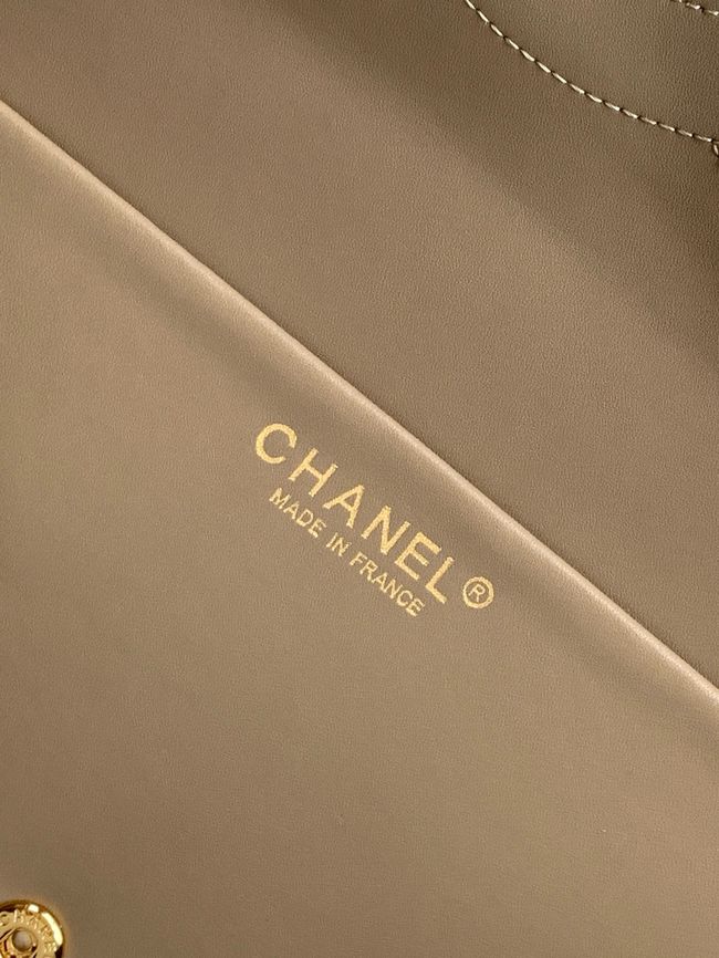 CHANEL Maxi Flapbag AS5640 Dark Beige