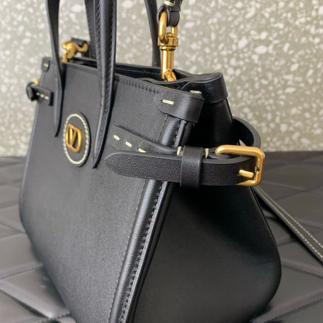 VALENTINO ANTIBES small leather bag WB0R20 BLACK VALENTINO ANTIBES small leather bag WB0R20 BLACK