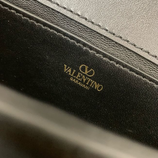 VALENTINO LOCO VLOGO SIGNATURE Small Leather bag WB0K53 BLACK VALENTINO LOCO VLOGO SIGNATURE Small Leather bag WB0K53 BLACK