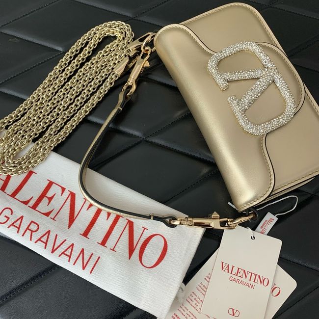 VALENTINO MINI LOCO imitation crystal shoulder bag WB0K53K gold VALENTINO MINI LOCO imitation crystal shoulder bag WB0K53K gold