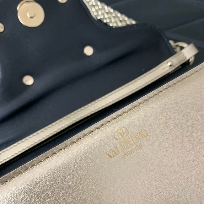 VALENTINO MINI LOCO imitation crystal shoulder bag WB0K53K gold VALENTINO MINI LOCO imitation crystal shoulder bag WB0K53K gold