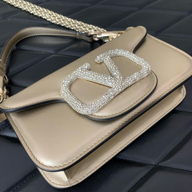 VALENTINO MINI LOCO imitation crystal shoulder bag WB0K53K gold VALENTINO MINI LOCO imitation crystal shoulder bag WB0K53K gold
