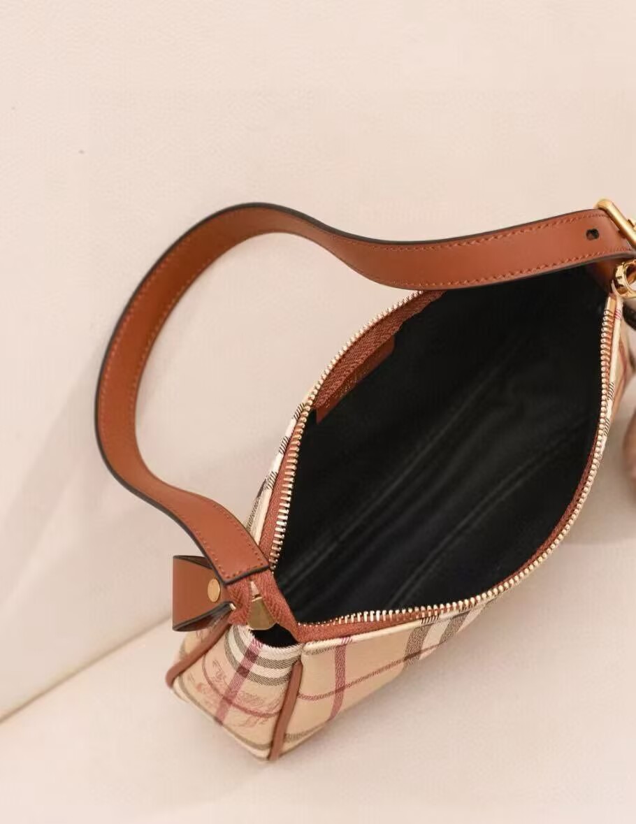 BurBerry Leather Shoulder Bag 80112 Brown