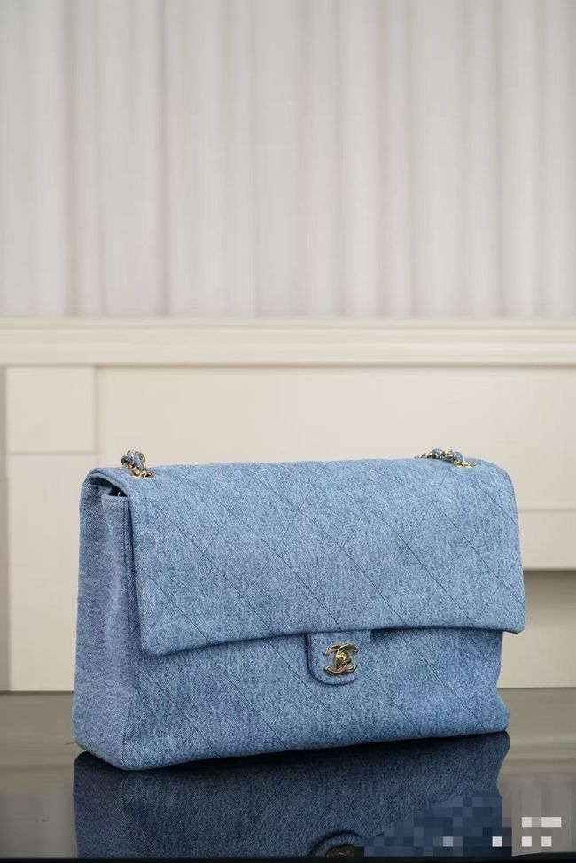 Chanel Maxi Flapbag Denim AS5640 Blue Chanel Maxi Flapbag Denim AS5640 Blue