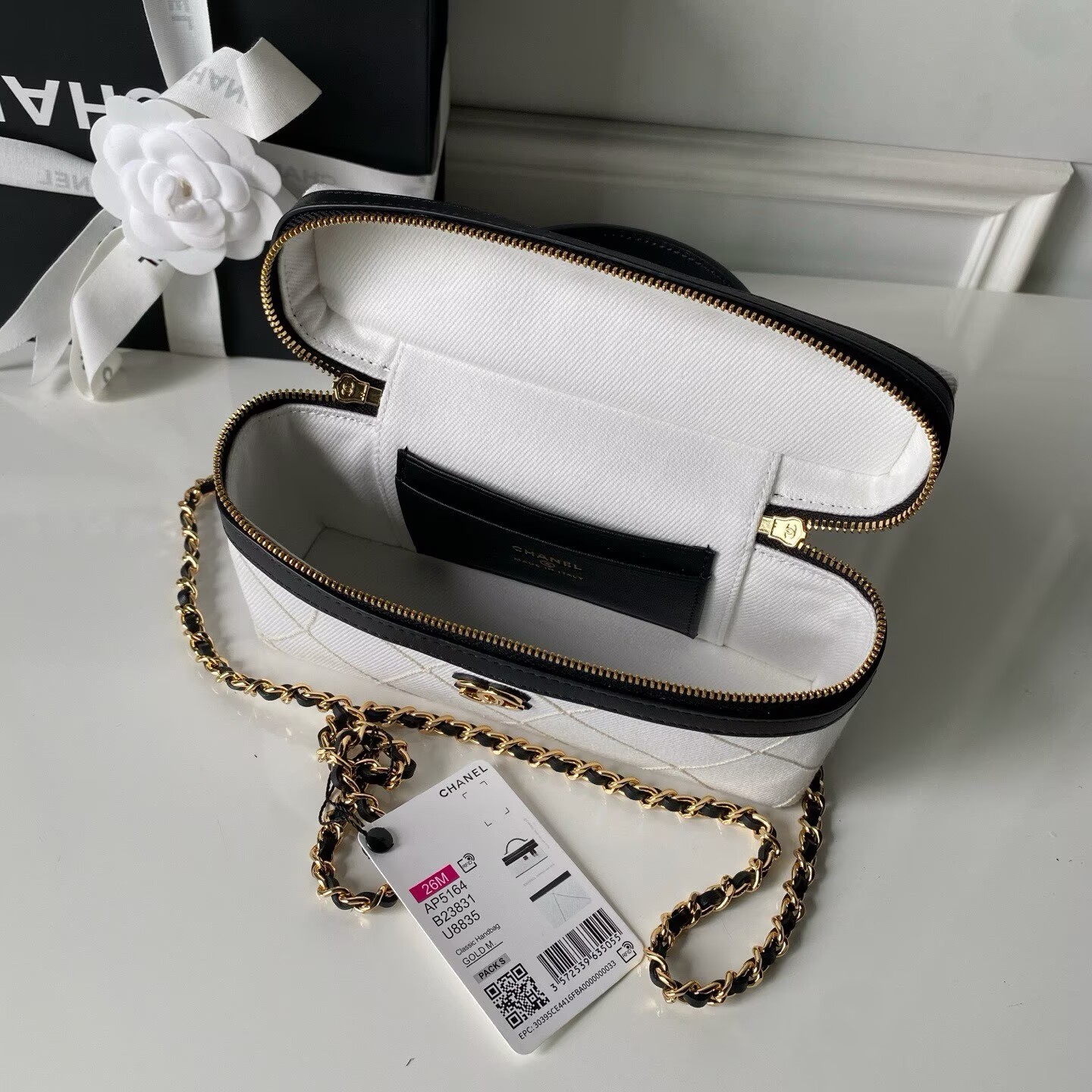 Chanel 26C Coco Beach Mini Vanity Bag AP5164 Black Chanel 26C Coco Beach Mini Vanity Bag AP5164 Black