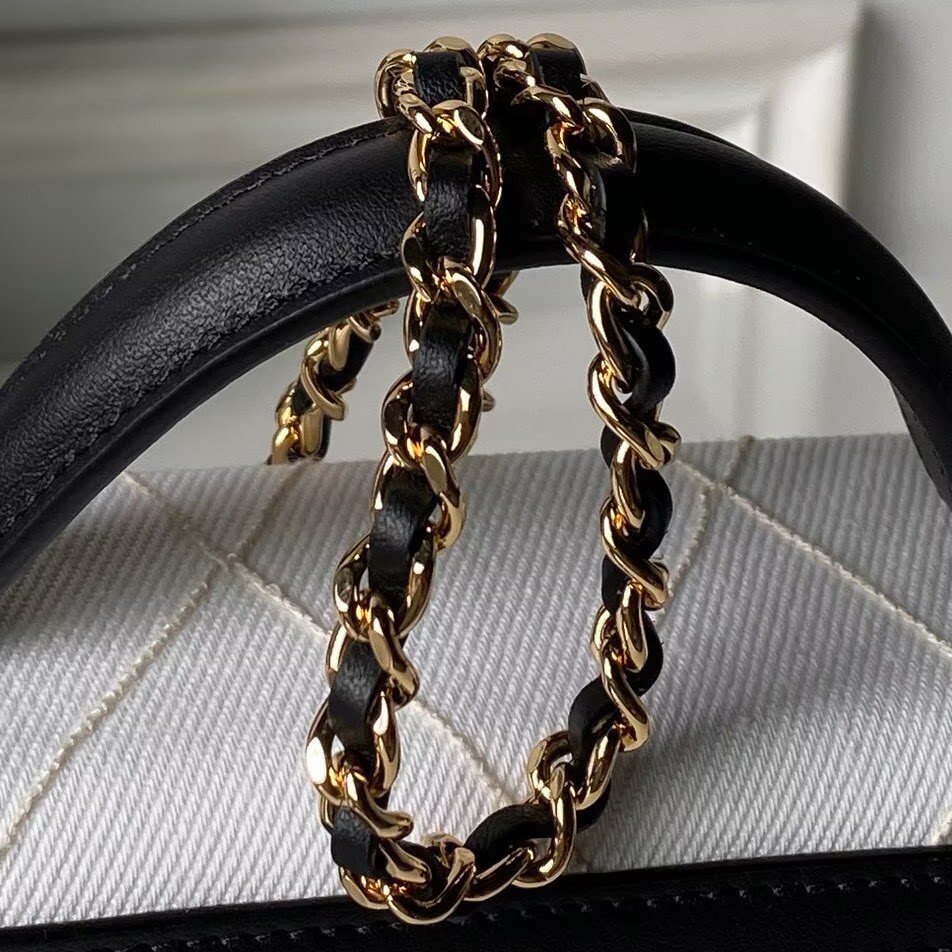 Chanel 26C Coco Beach Mini Vanity Bag AP5164 Black Chanel 26C Coco Beach Mini Vanity Bag AP5164 Black