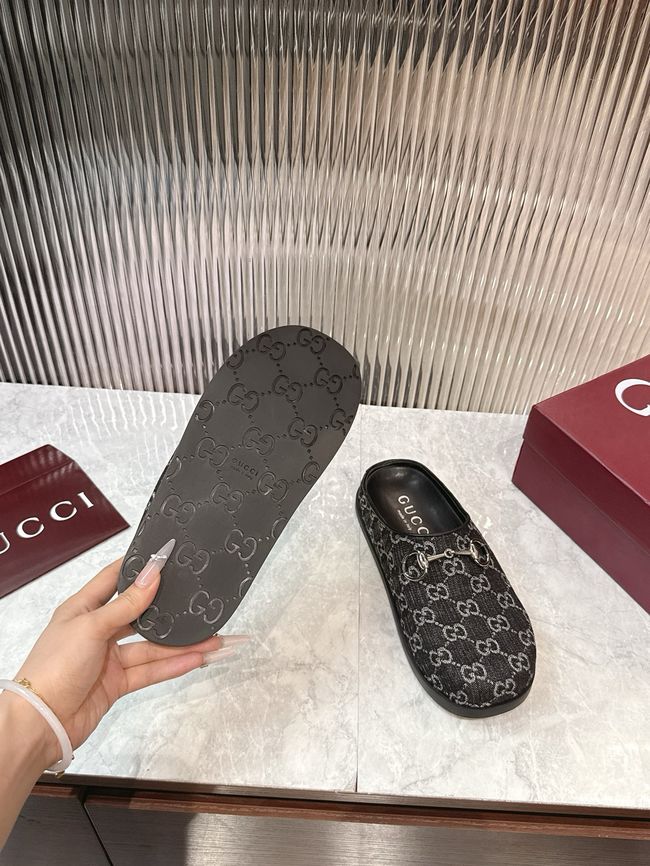 Gucci Womens mule with Horsebit 749815-1