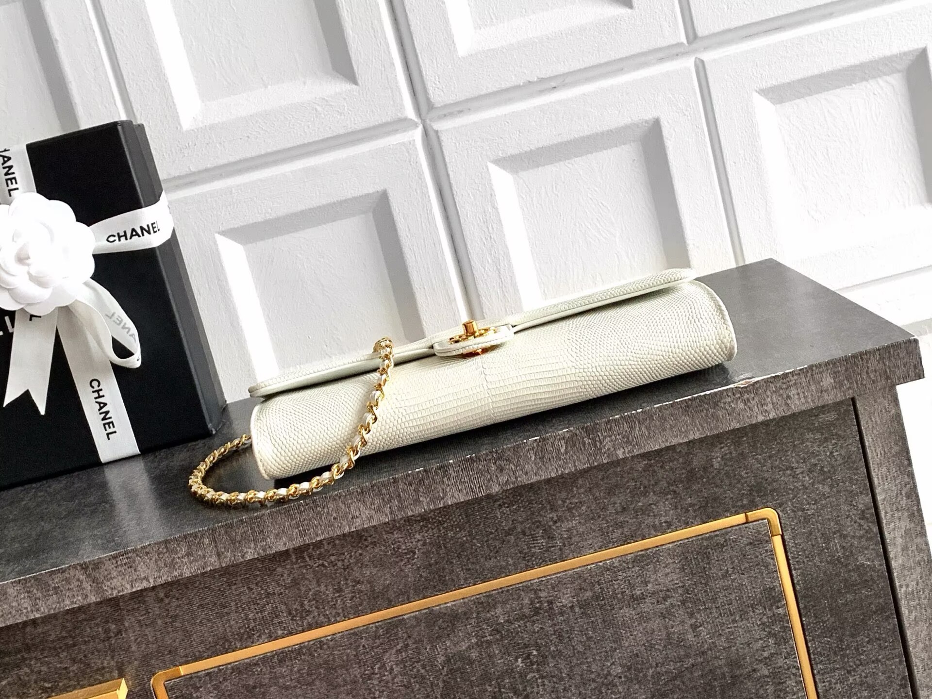 Chanel 26A Original Leather CC Handbag A6430 White Chanel 26A Original Leather CC Handbag A6430 White