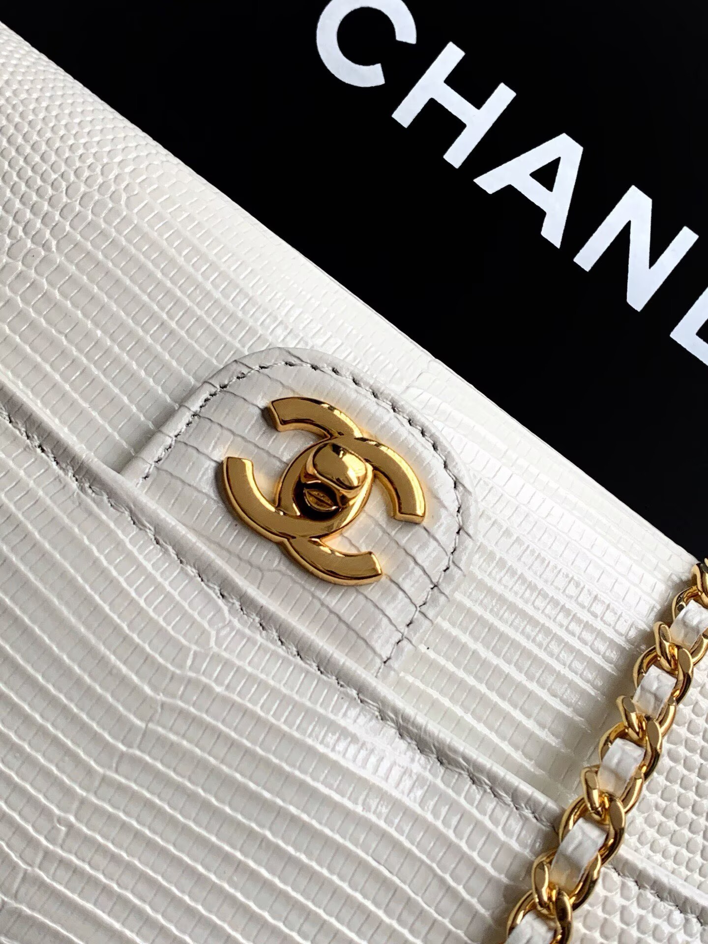 Chanel 26A Original Leather CC Handbag A6430 White Chanel 26A Original Leather CC Handbag A6430 White