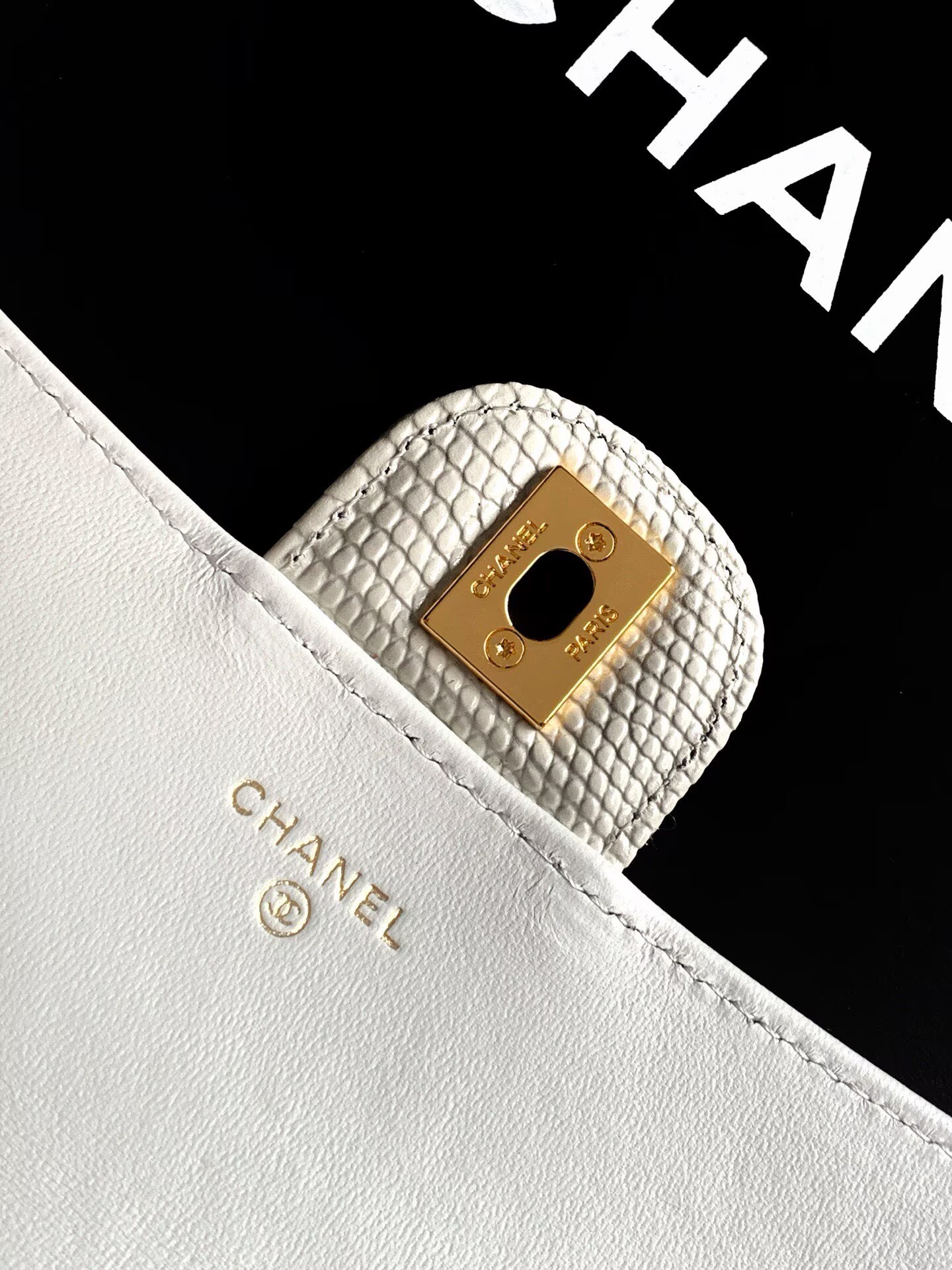 Chanel 26A Original Leather CC Handbag A6430 White Chanel 26A Original Leather CC Handbag A6430 White