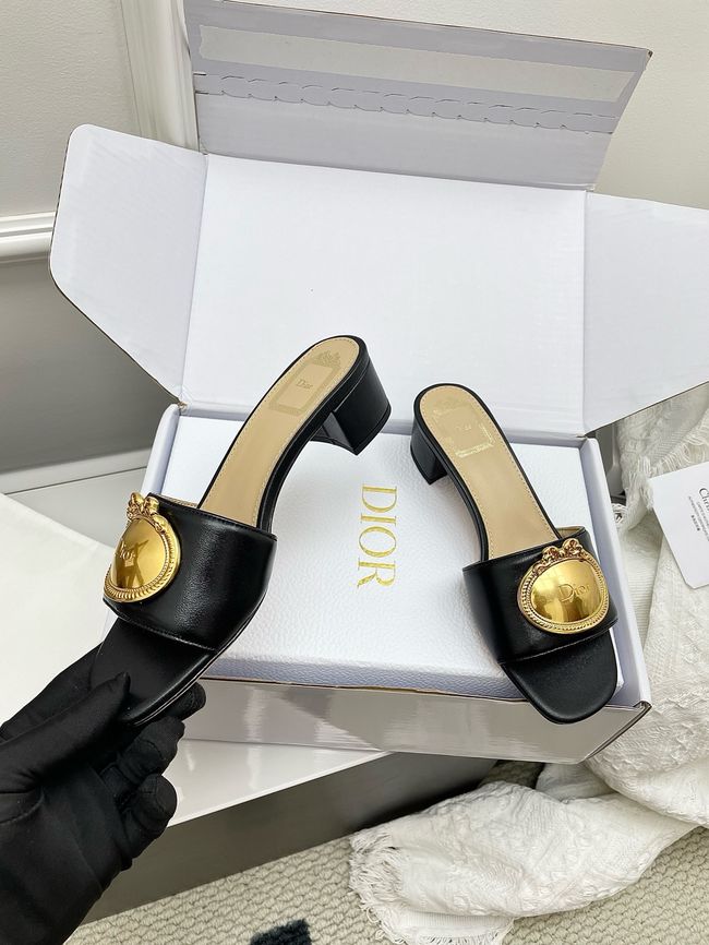 Dior slides 65059-1