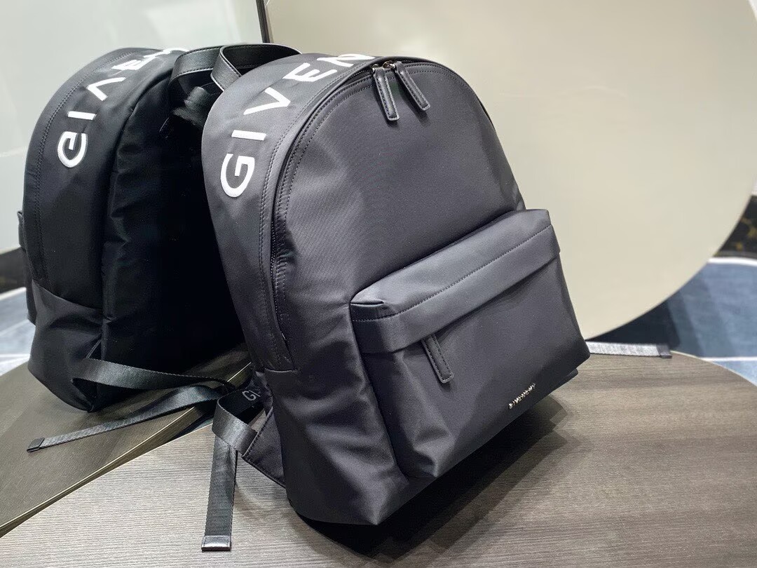 Givenchy Backpack G53012 Black&White Logo Givenchy Backpack G53012 Black&White Logo