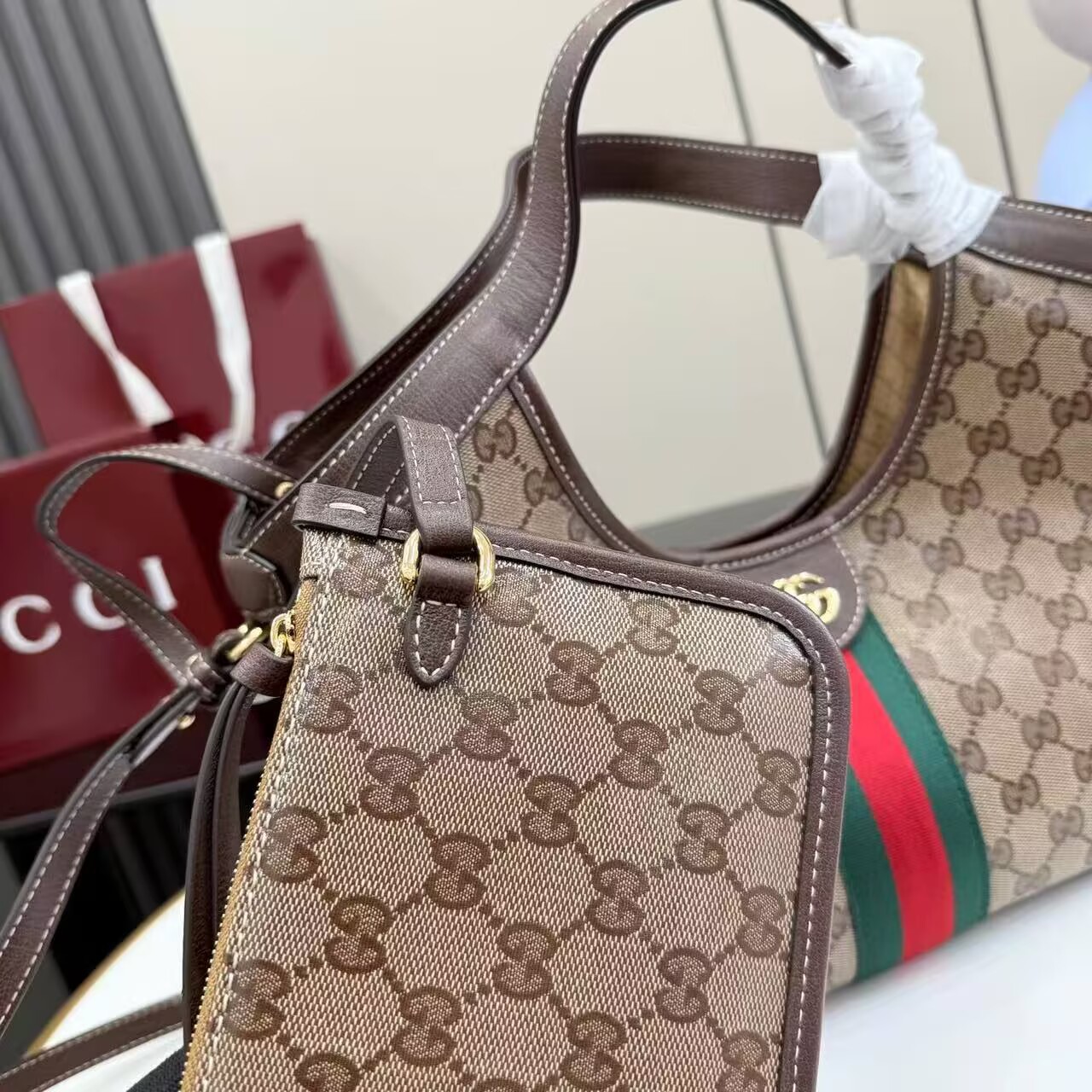 Gucci Giglio Small Canvas & Leather Tote Bag 53012 Brown Gucci Giglio Small Canvas & Leather Tote Bag 53012 Brown