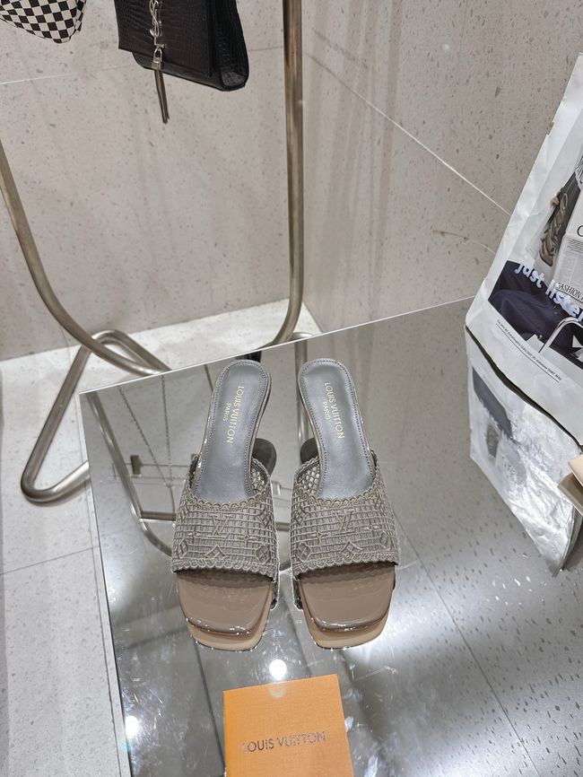 Louis Vuitton 6 AM Mule 1AK219-2