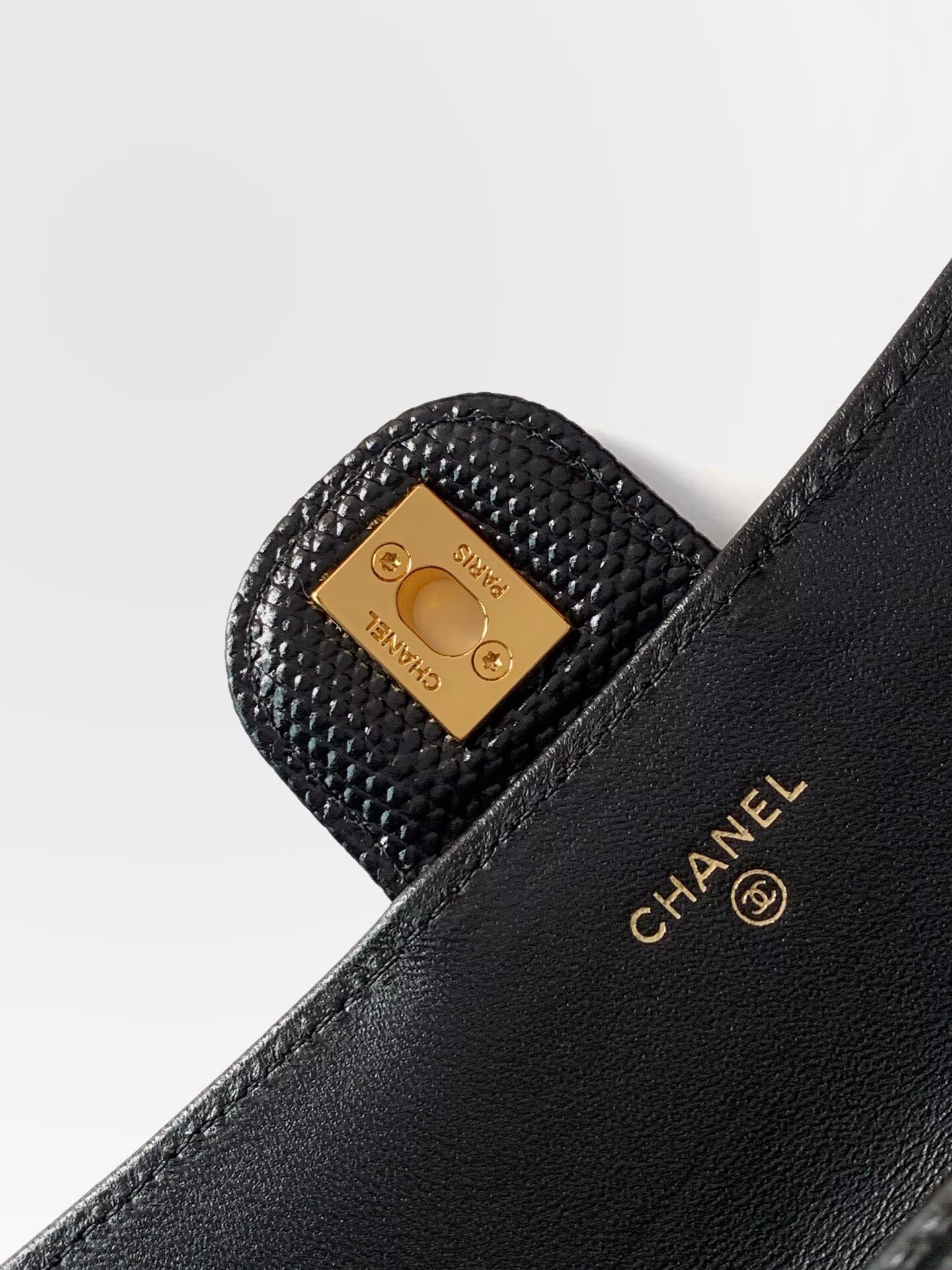 Chanel 26A Original Leather CC Handbag A6430 Black Chanel 26A Original Leather CC Handbag A6430 Black