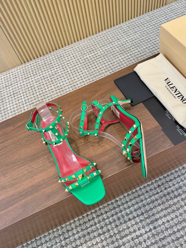 Valentino ROCKSTUD lambskin 65075-6