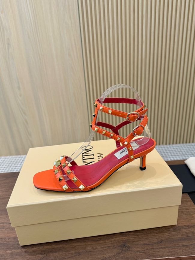Valentino ROCKSTUD lambskin 65075-7