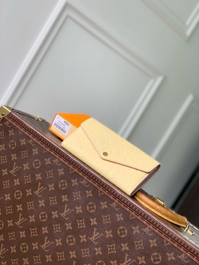 Louis Vuitton Sarah Wallet M29465 Banana