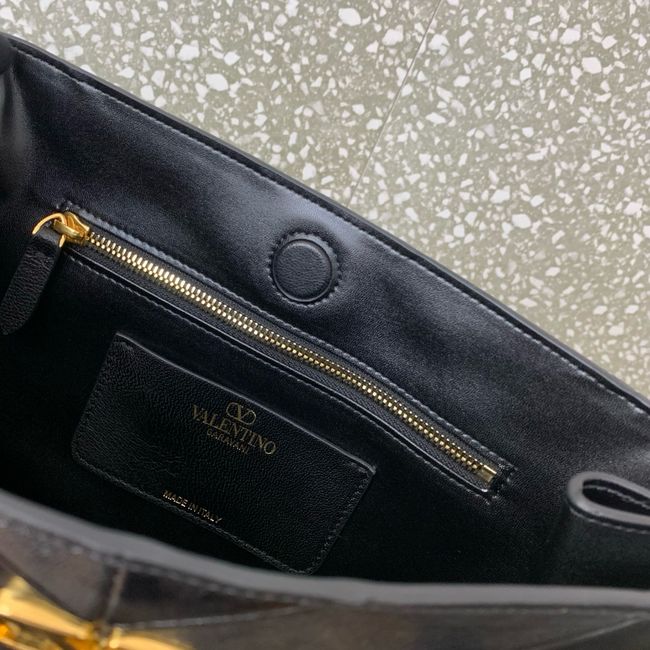 VALENTINO LASEINE Small Handbag WB0T13 black