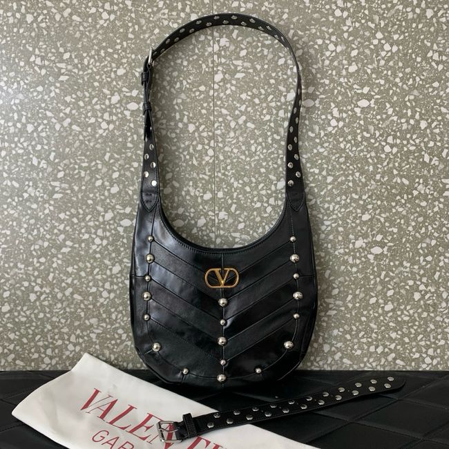 VALENTINO VLOGO calfskin Shoulder Bag 0073 black VALENTINO VLOGO calfskin Shoulder Bag 0073 black