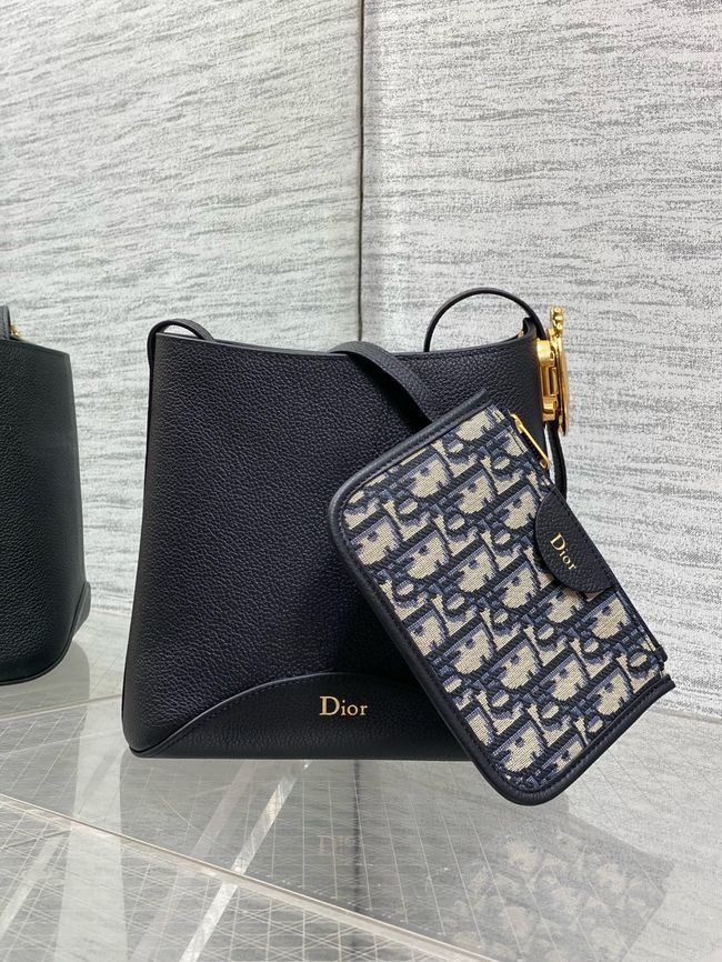 Dior samll Bag Grained Calfskin 5842 black