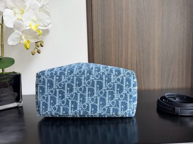 MEDIUM DIORTRAVEL NOMAD POUCH Oblique Jacquard S5554O denim blue MEDIUM DIORTRAVEL NOMAD POUCH Oblique Jacquard S5554O denim blue