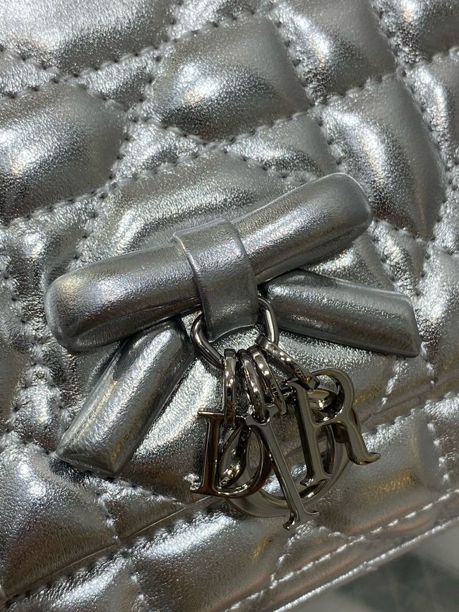 My Dior Mini Bag Cannage patent leather S0985PU silver&silver chain My Dior Mini Bag Cannage patent leather S0985PU silver&silver chain
