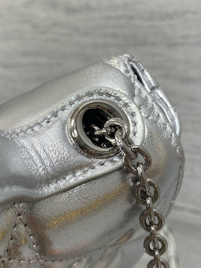 My Dior Mini Bag Cannage patent leather S0985PU silver&silver chain My Dior Mini Bag Cannage patent leather S0985PU silver&silver chain